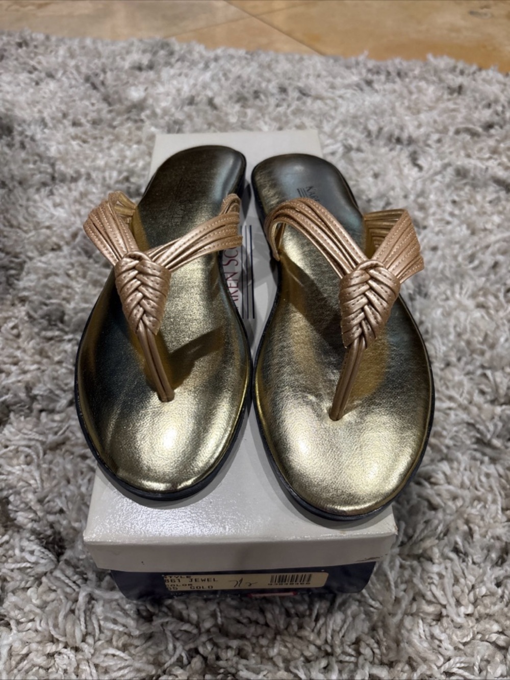 Vintage Karen Scott Women’s Metallic Gold Braided Thong Sandals NIB NOS 7,5